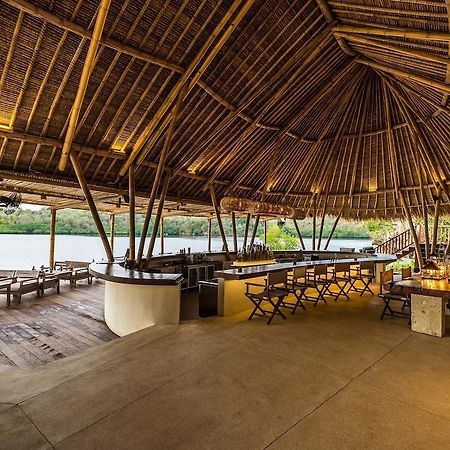 Menjangan Dynasty Resort Pemuteran Exteriör bild