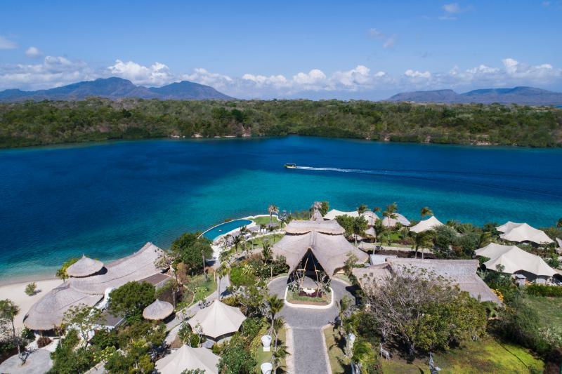 Menjangan Dynasty Resort Pemuteran Exteriör bild