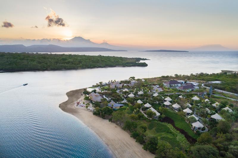 Menjangan Dynasty Resort Pemuteran Exteriör bild